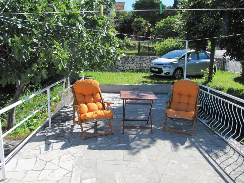 Apartment Maja Crikvenica Eksteriør bilde