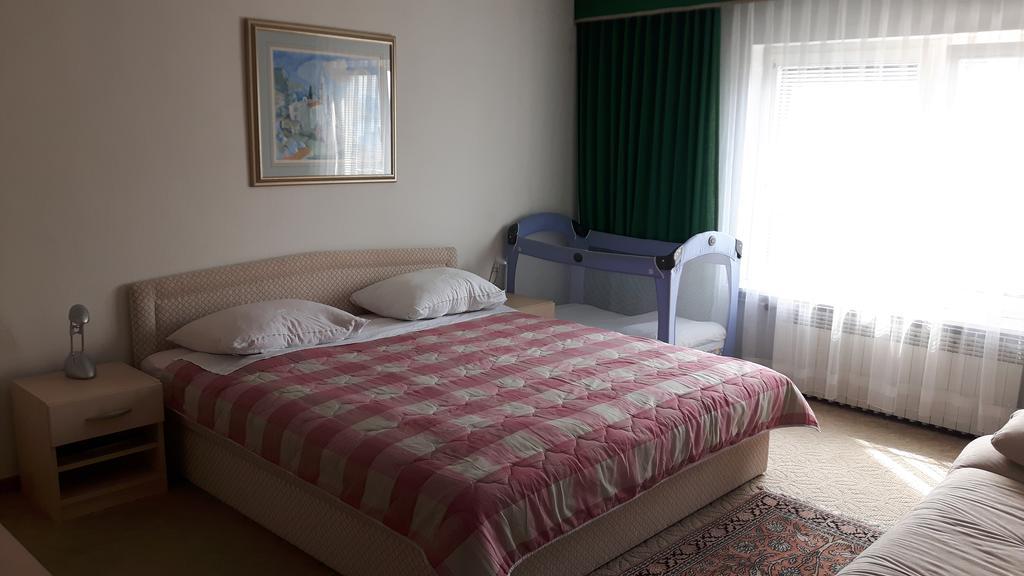 Apartment Maja Crikvenica Eksteriør bilde